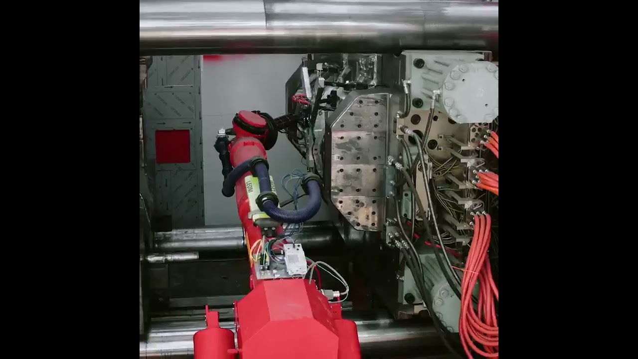 World’s biggest die casting machine｜Tesla