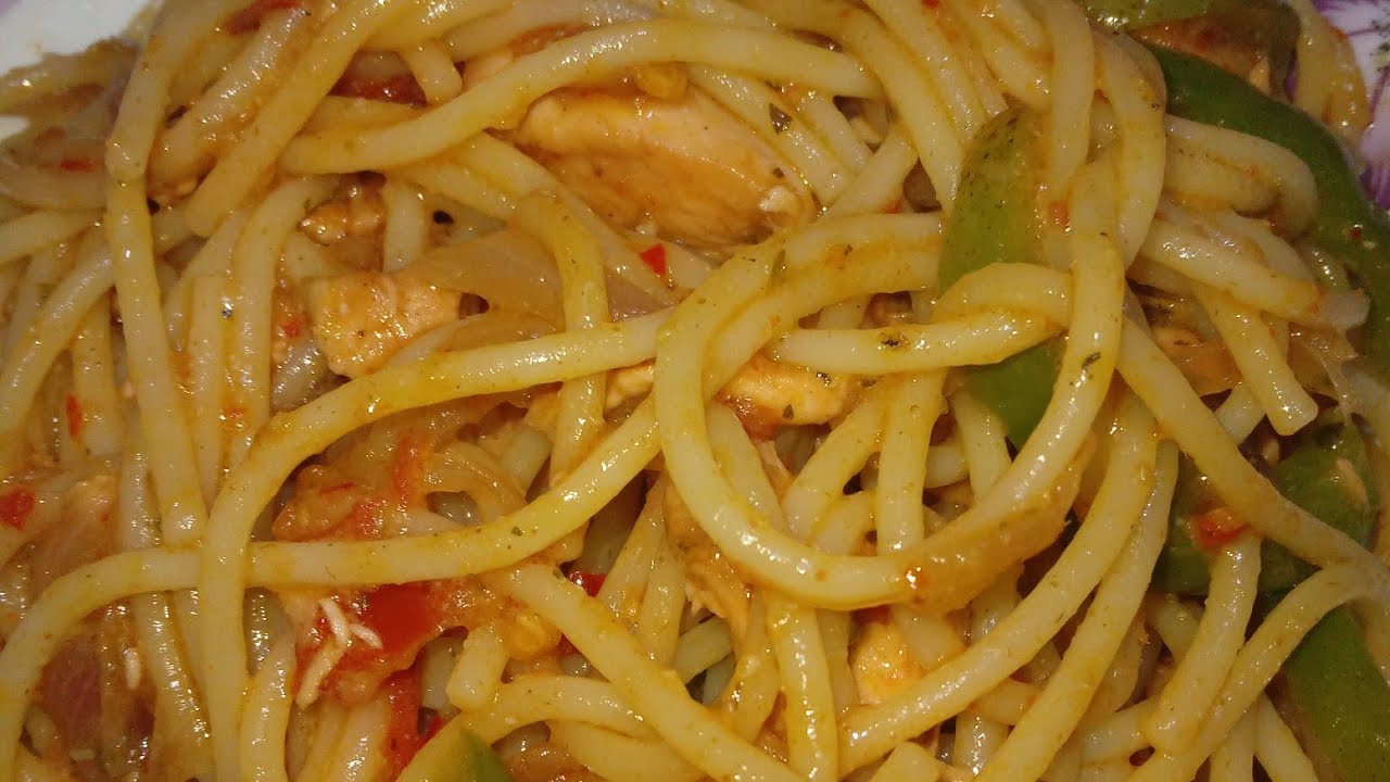 Quick Chicken Chowmein in Just 10 Minutes 😋 ||Easy Cooking With Farhana ||