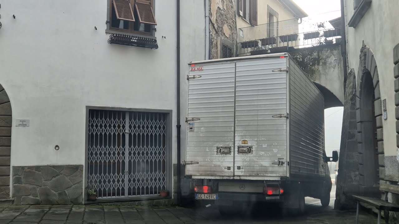 Corsa contro il tempo per riaprire la statale 63