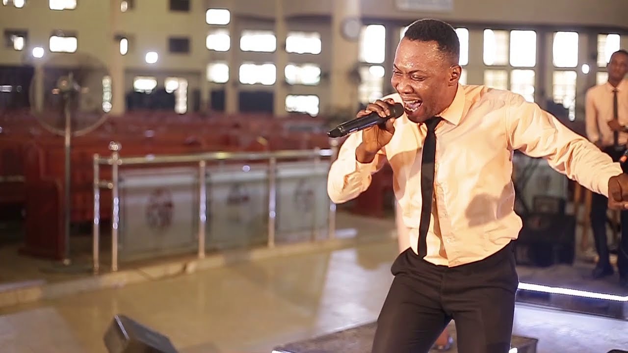 African Praise and Worship Medley with  Stephen Onochie and Ecsohjay