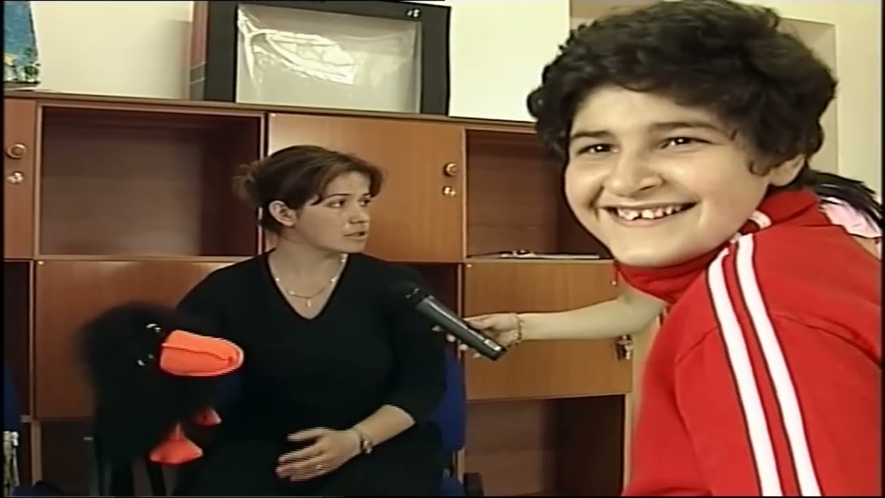 Kur të rinjtë janë vullnetarë (Reportazh Vizion+)