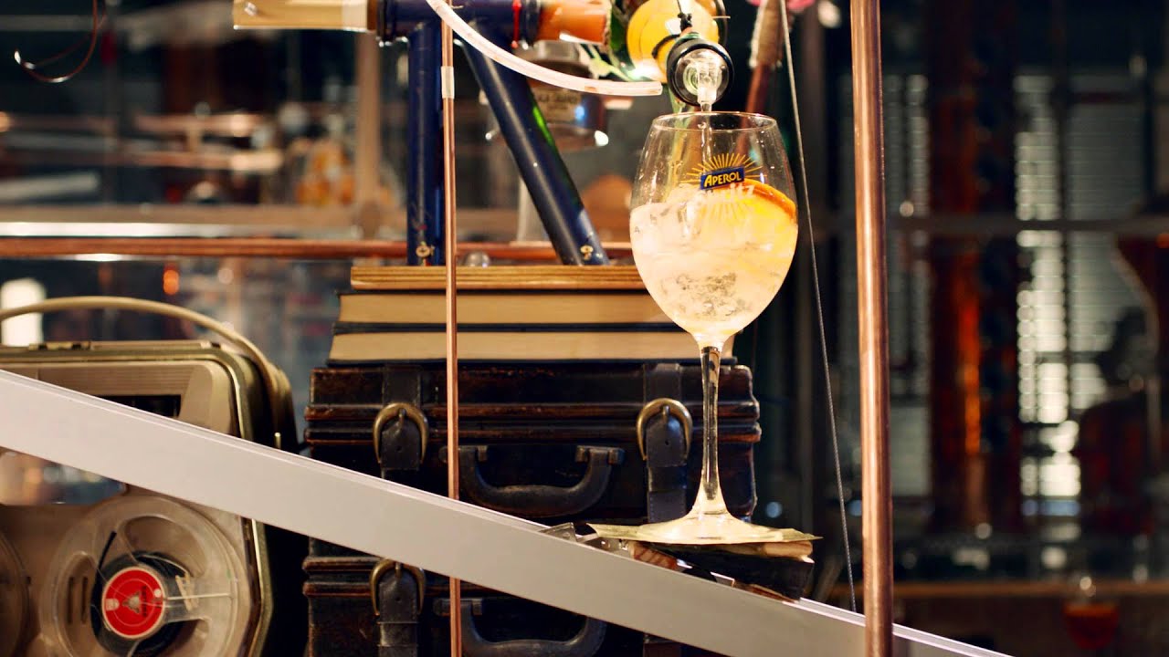 Aperol Spritz Recipe: How to Make The Perfect Aperol Spritz Cocktail