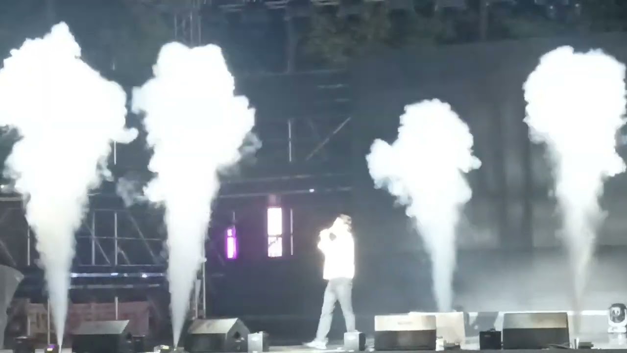 민수현 쇼(Min Soo-hyun Show)Yeongdong Grapes festival.(영동 포도 축제)