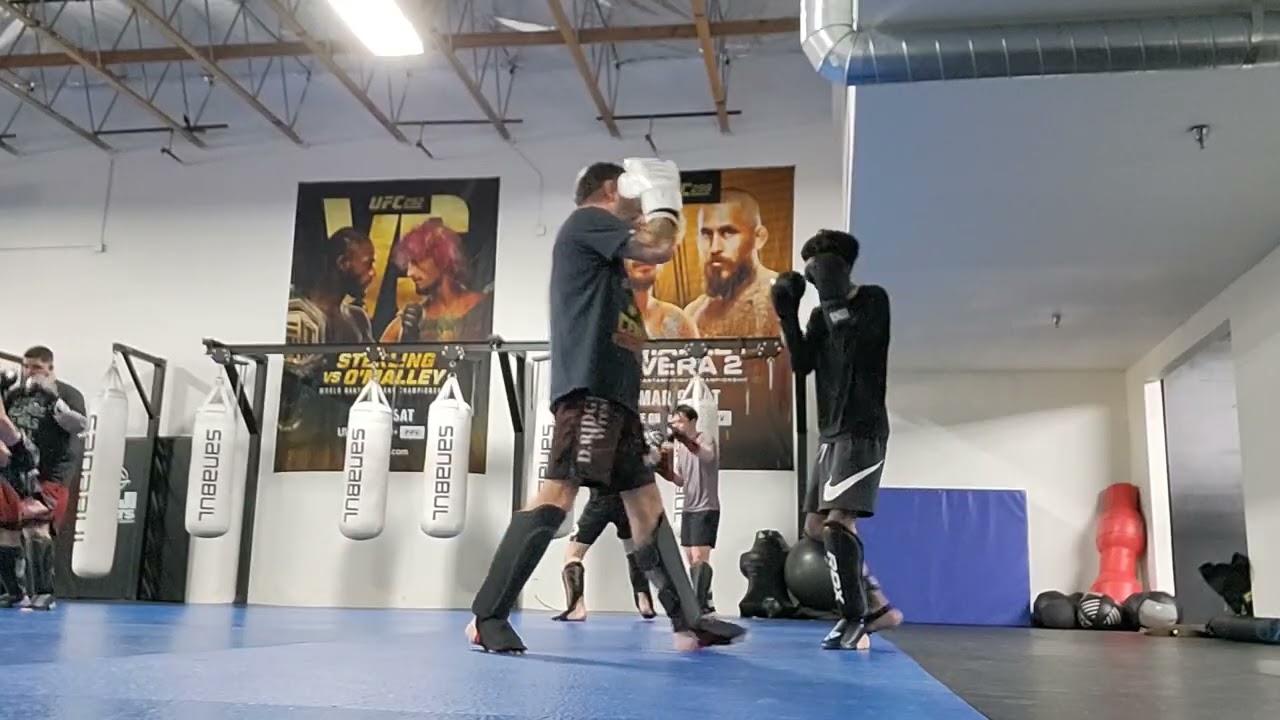 Muay thai @ Redhawk, just light spar with a new member