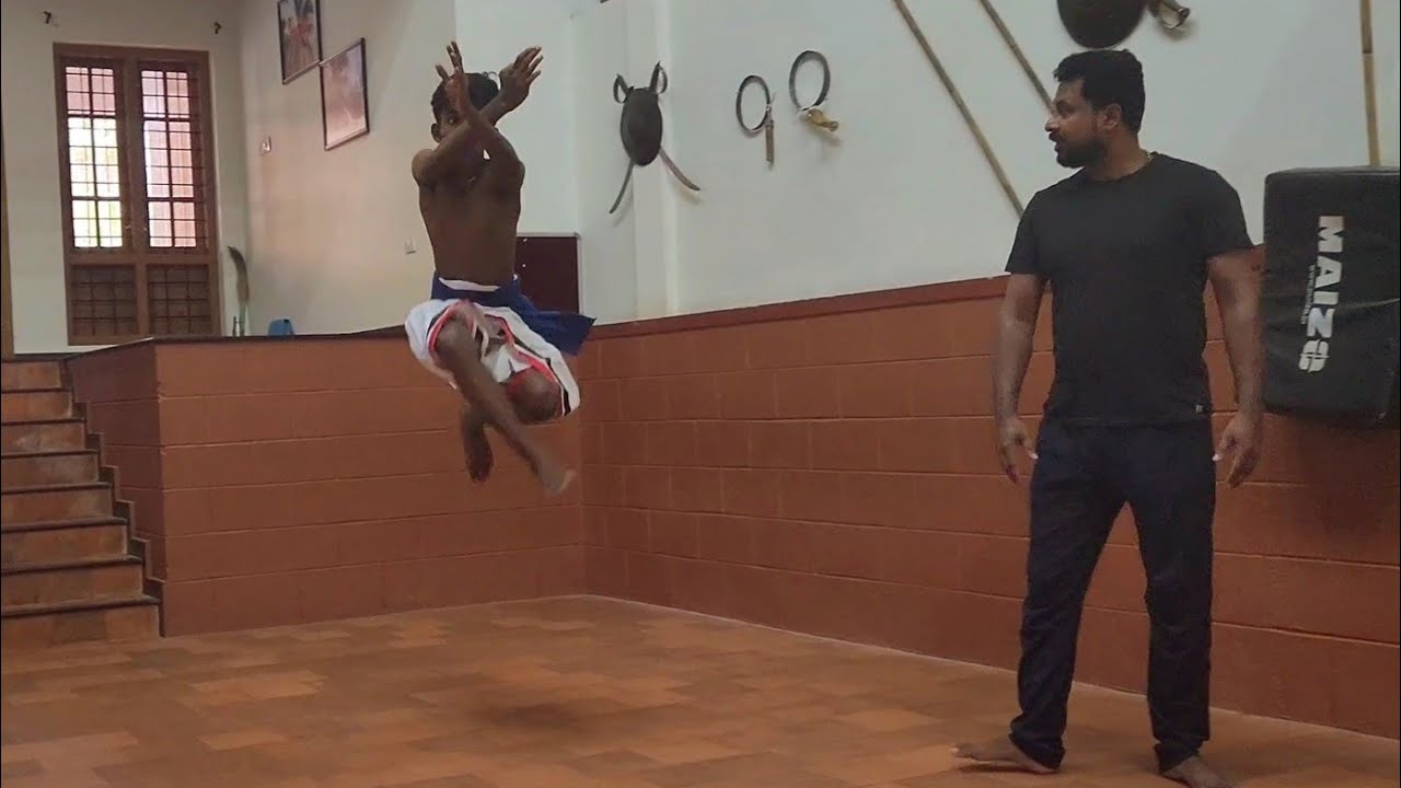 Maypayattu pakarchakkal /മെയ്‌പയറ്റ്  പകർച്ചക്കാൽ.
