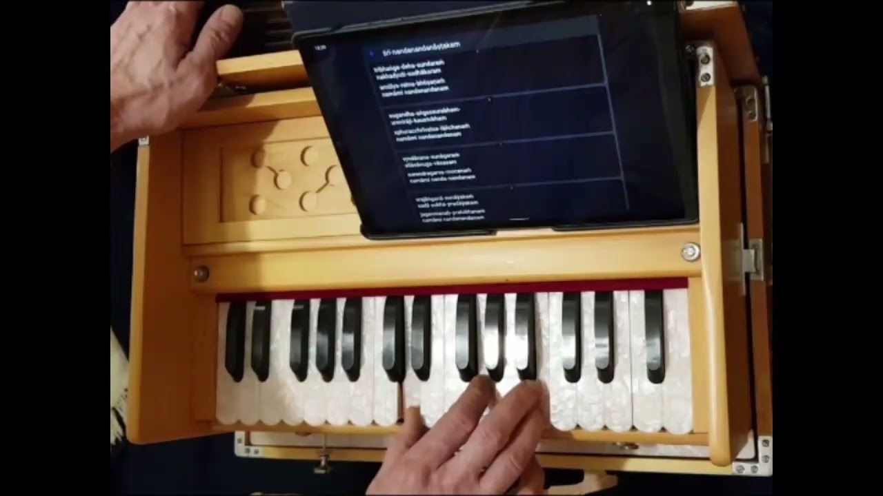 Sri nanda-nandastakam harmonium & guitar Chords