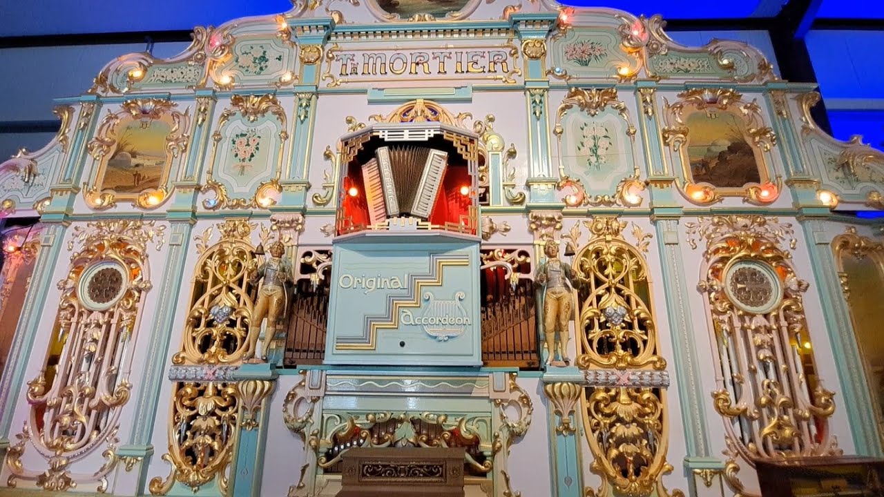 92 key Mortier dance organ (977) - The Grange / October 2023