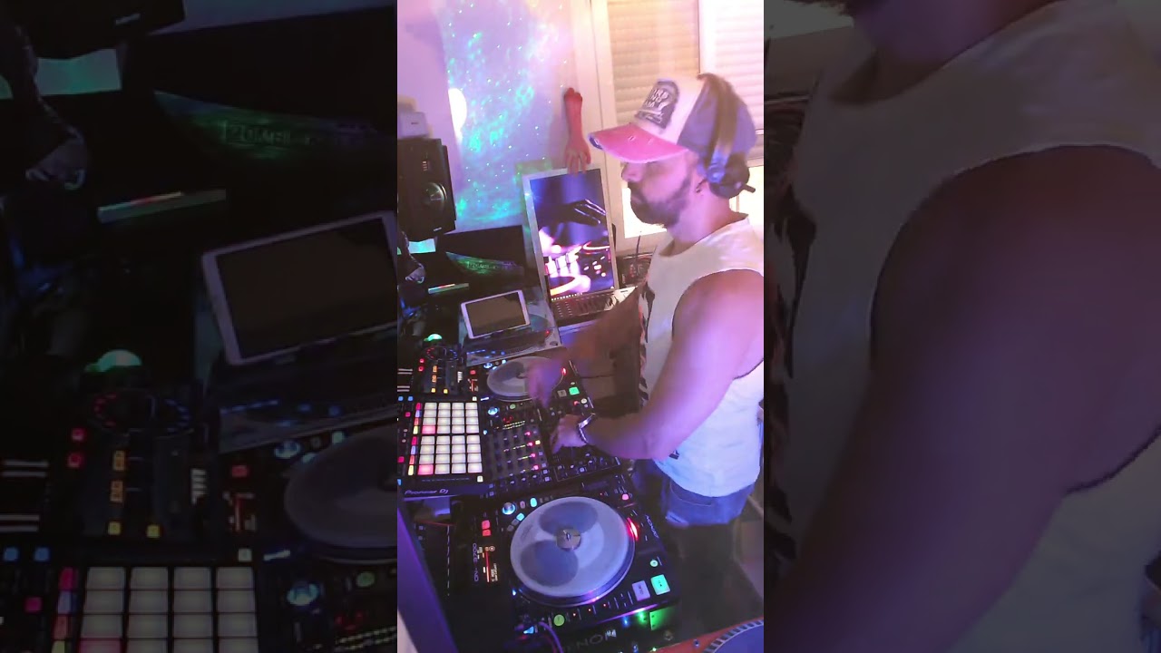 Urbano - Secret of love vs Aqualoop - Betawave