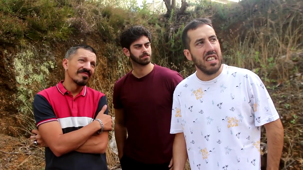 FALAR NAS COSTAS