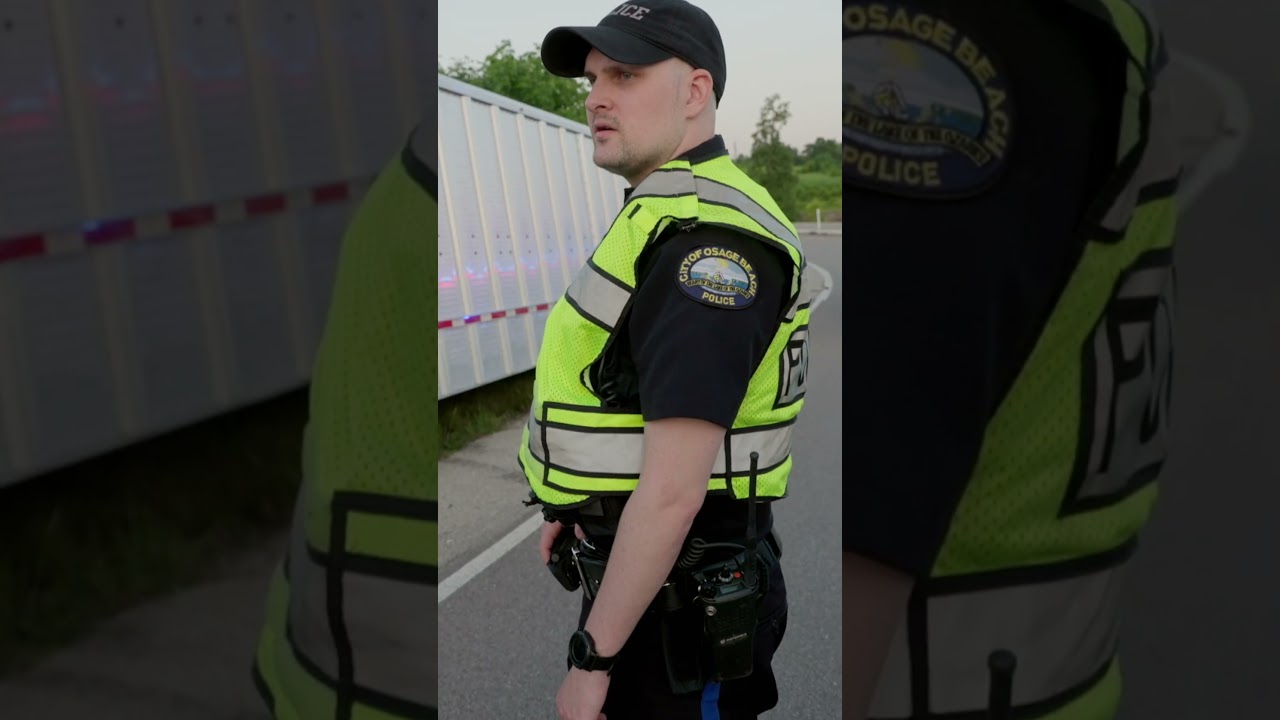 Police Have Major Concerns on Risky Tow Truck Job | Ozark Law | Crime 360 #shorts