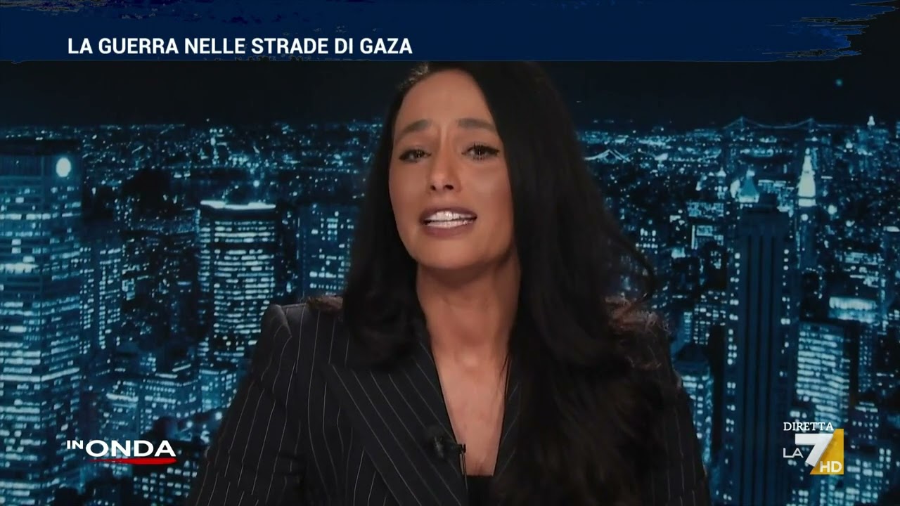 Rula Jebreal si commuove leggendo i messaggi ricevuti da Gaza