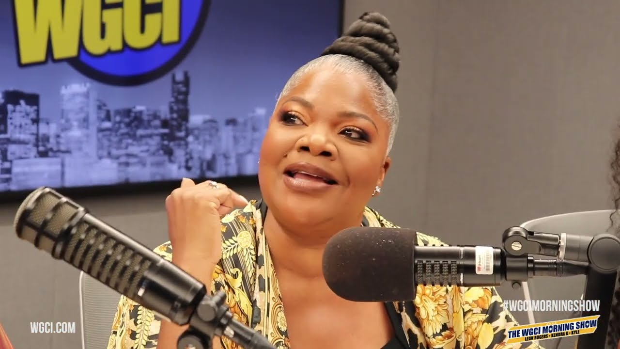 Mo'Nique & Comedian Correy Bell Bring The Good Vibes To The Morning. Show