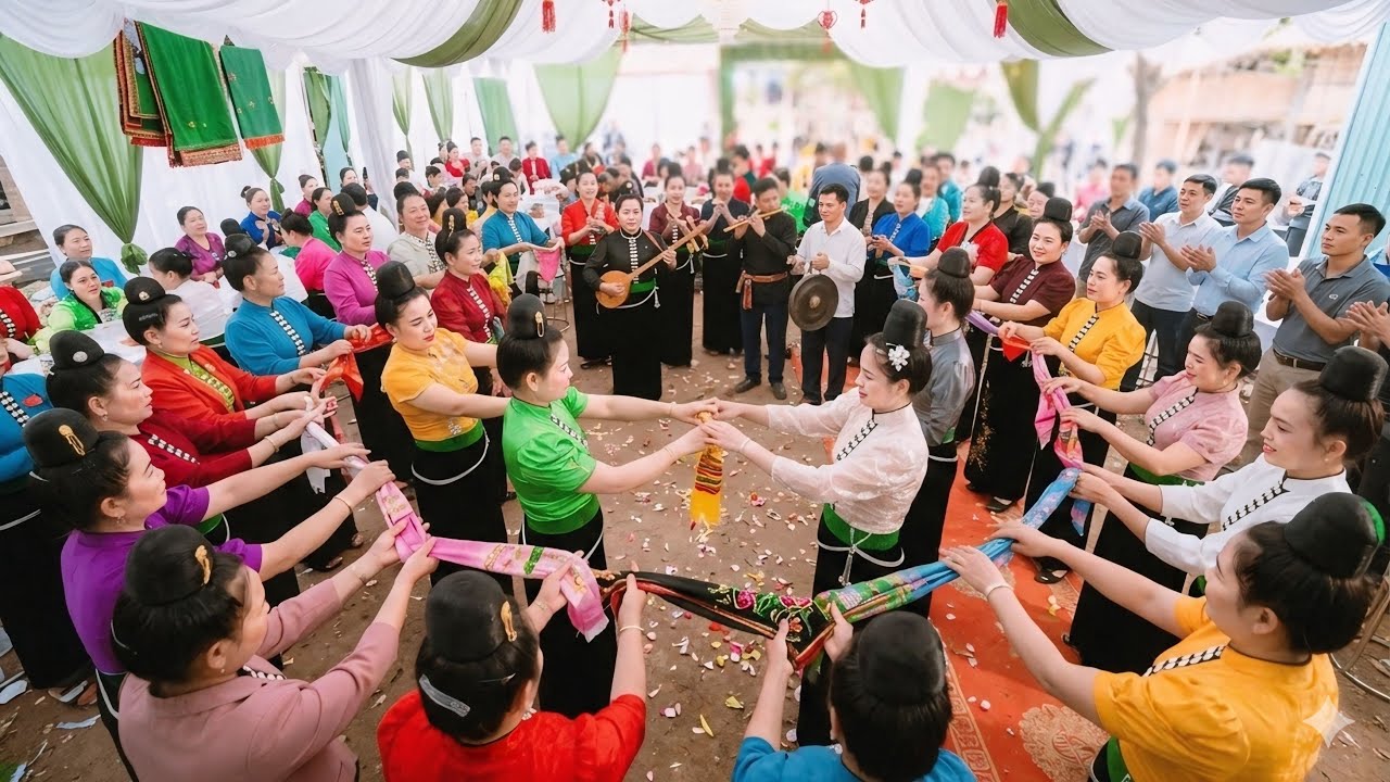 VÒNG XOÈ THÁI TÂY BẮC 2026 ĂN TẾT + ĐÁM CƯỚI “ TẠI ĐÁM CƯỚI VĂN LÂM & HƯƠNG THƠM “ BẢN THÈN LUÔNG “