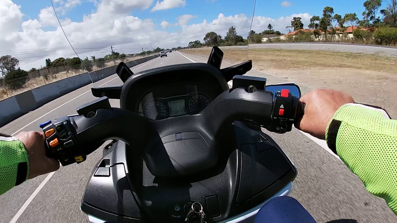 Suzuki Burgman 650 Power mode