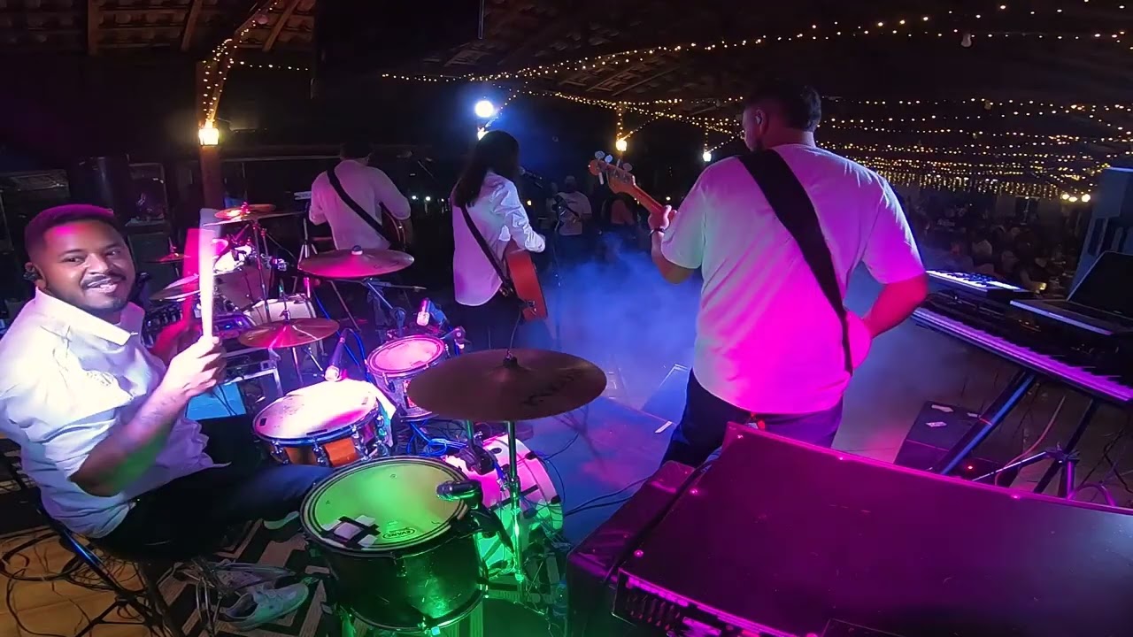 SGT Peppers - Dona Ema ao vivo