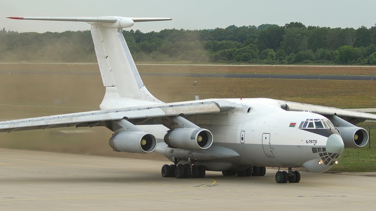 ILYUSHIN IL-76 DEPARTURE with FULL ENGINE START UP sound (Volume up!, 4K)