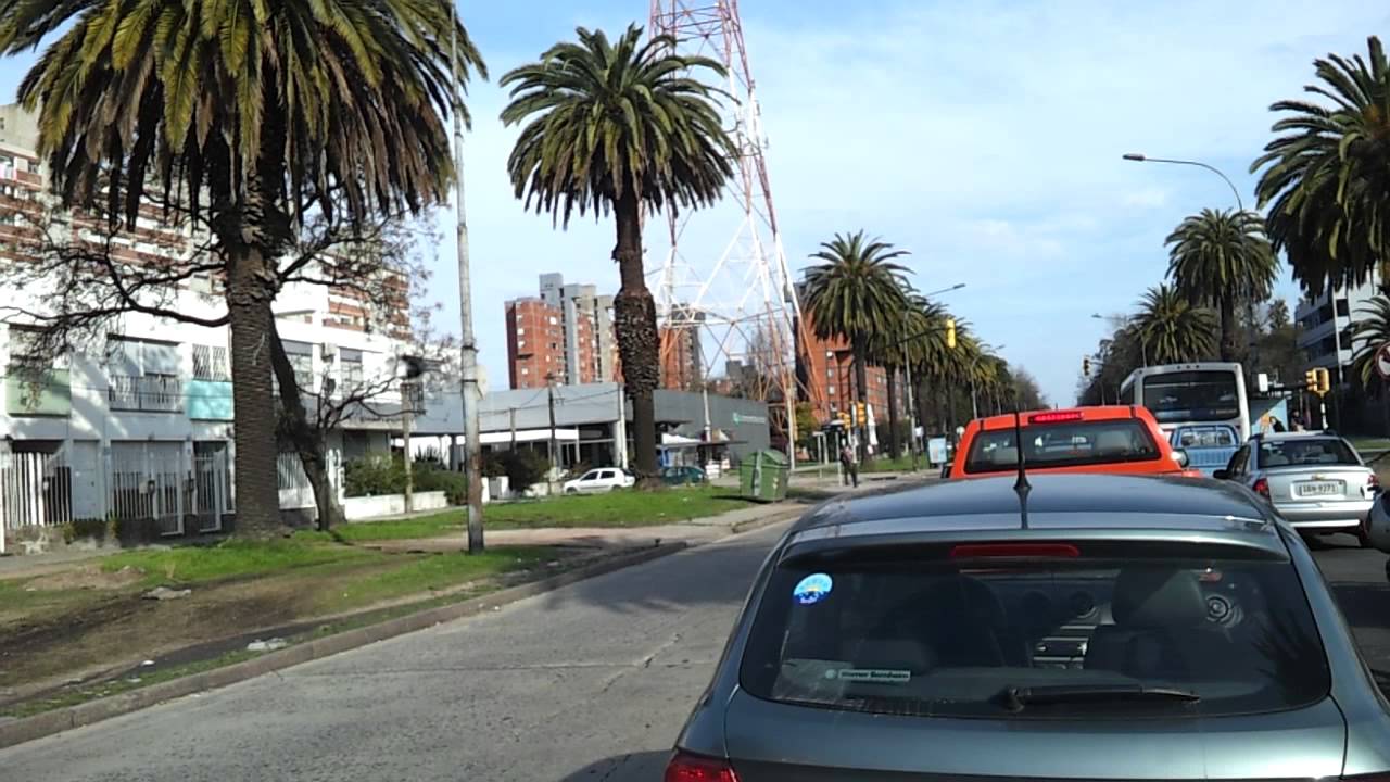 Paseando por Montevideo, Plaza cuba - Tres Cruces