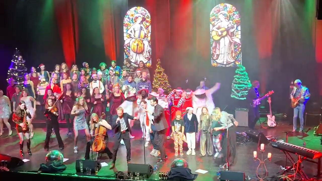Clean Pete's Kersthow - Merry Xmas Everybody  live @ TivoliVredenburg 22-12-2023