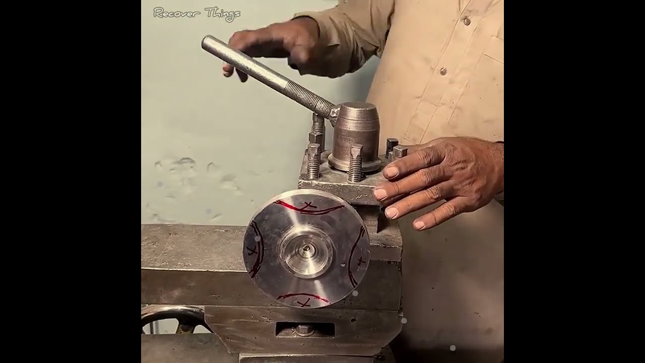 Everyone Thought This Axle Was Finished — Until a Master Technician Fixed It on the Lathe! 