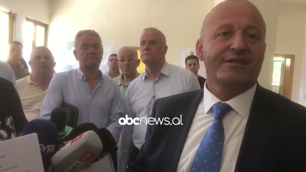 Këshilli i ri i Bashkisë Has mblidhet për konstituimin, mbledhja shoqërohet me tensione