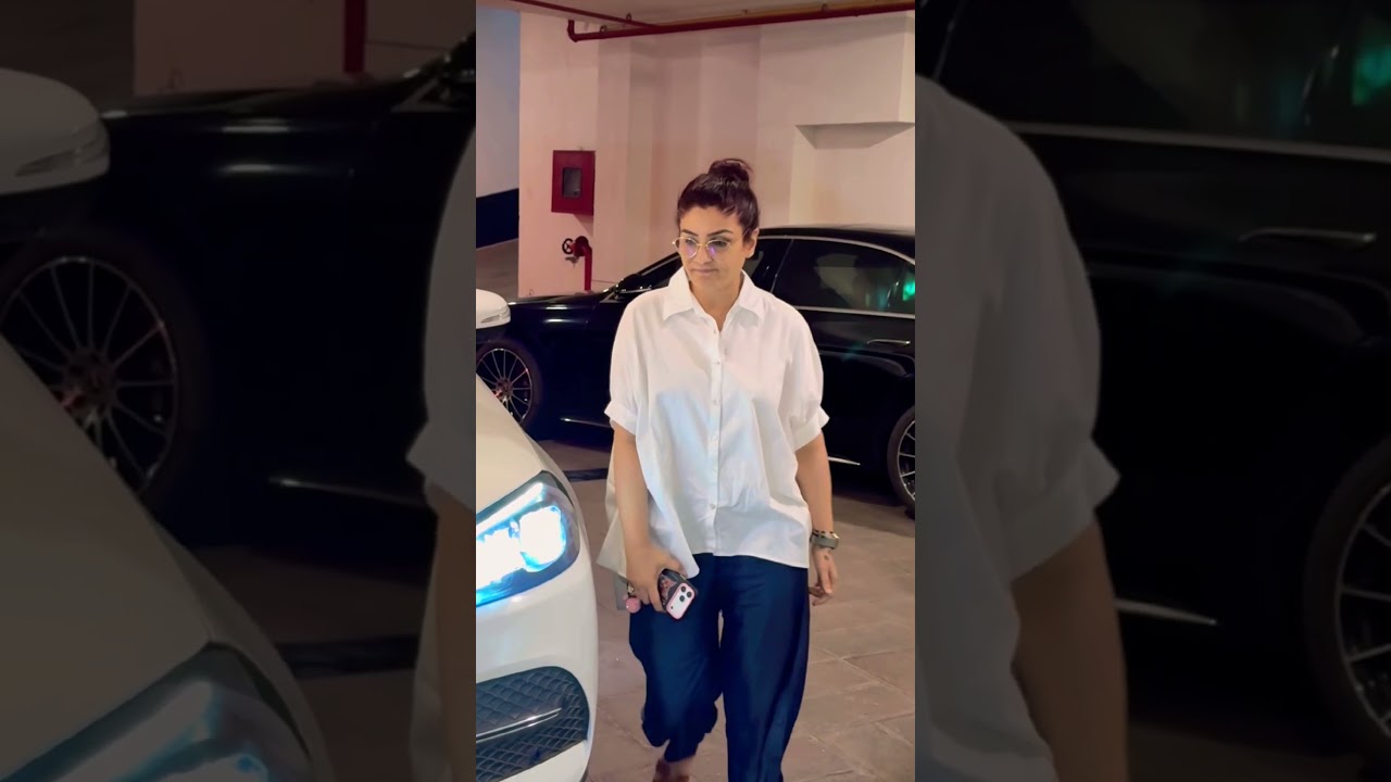 Raveena Tandon #raveenatandon #explore #fyp #shortsfeed #newshorts #oldsong