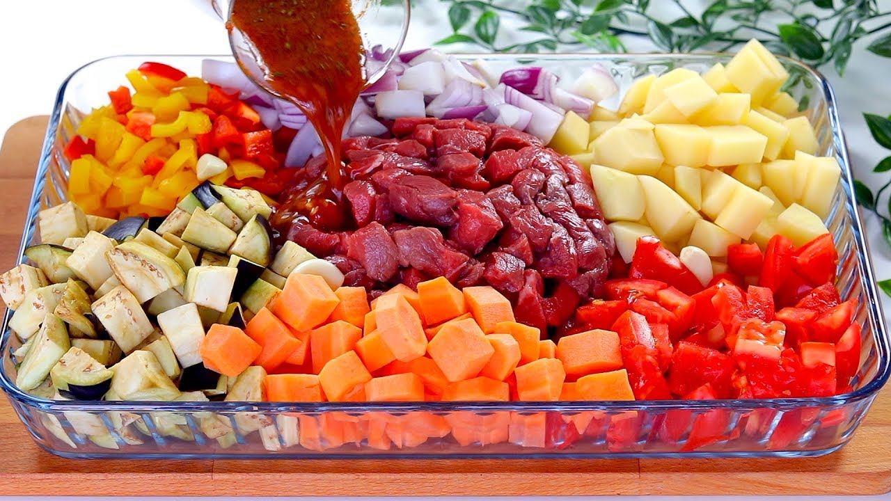 صينية اللحم بالخضار علي الطريقة التركية أسهل وجبة غدا ممكن تحضروها بطعم رااائع لا يقاوم ❤️
