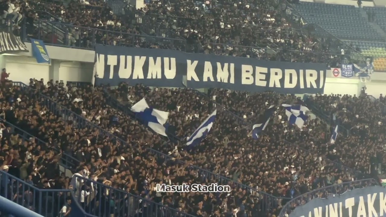 AKSI BOBOTOH DI GBLA BIKIN LAWAN PERSIB KENA MENTAL
