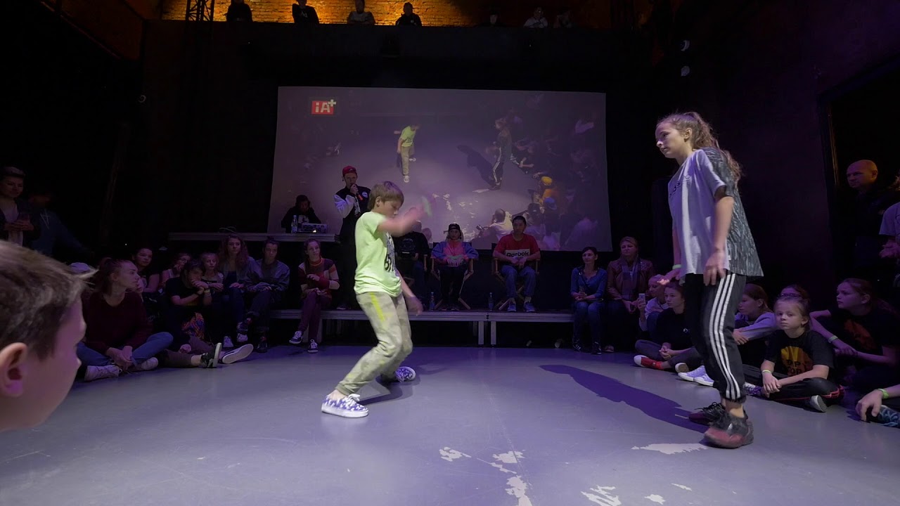 1 - 1/8 - KIDS - Each 1 Teach 1 DANCE BATTLE 2017