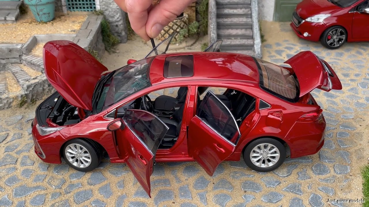 1:18 Toyota Corolla XII (E210) 1.2 D-4T '19, red metallic - Paudi [Unboxing]