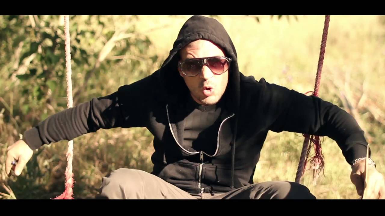 MACYKO - Une lettre.