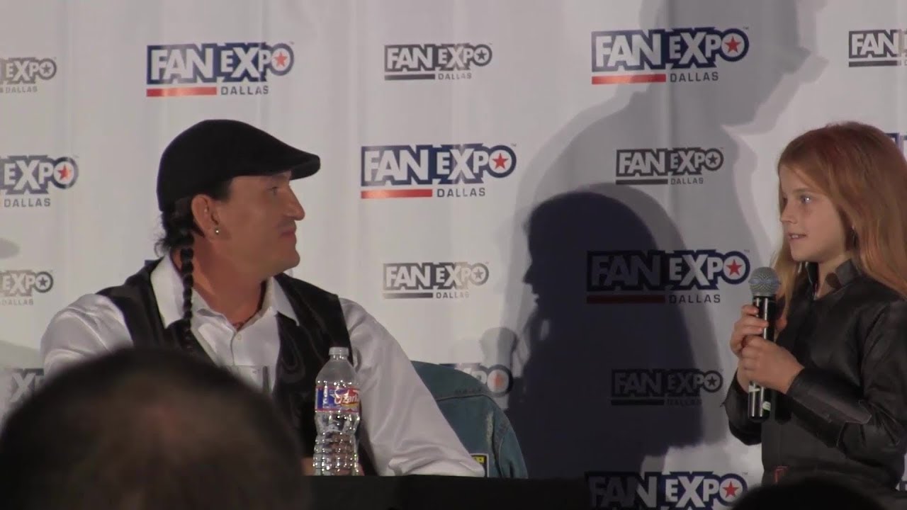 Eugene Brave Rock Full Panel - Dallas Fan Days 2017