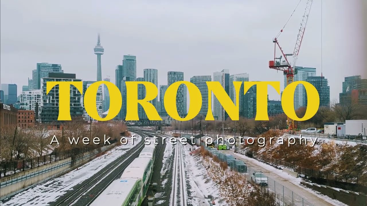 Toronto Street Photography with the Fuji X70