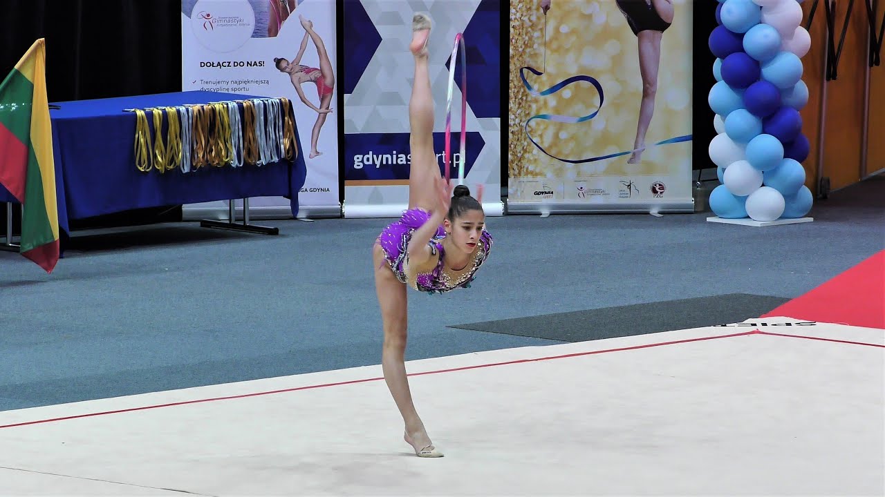 Gimnastyka artystyczna: Gdynia Rhythmic Stars 2022 - Finał obręcz (seniorki)