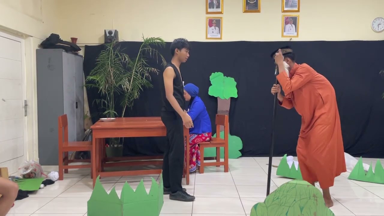 DRAMA UPRAK XII-1 