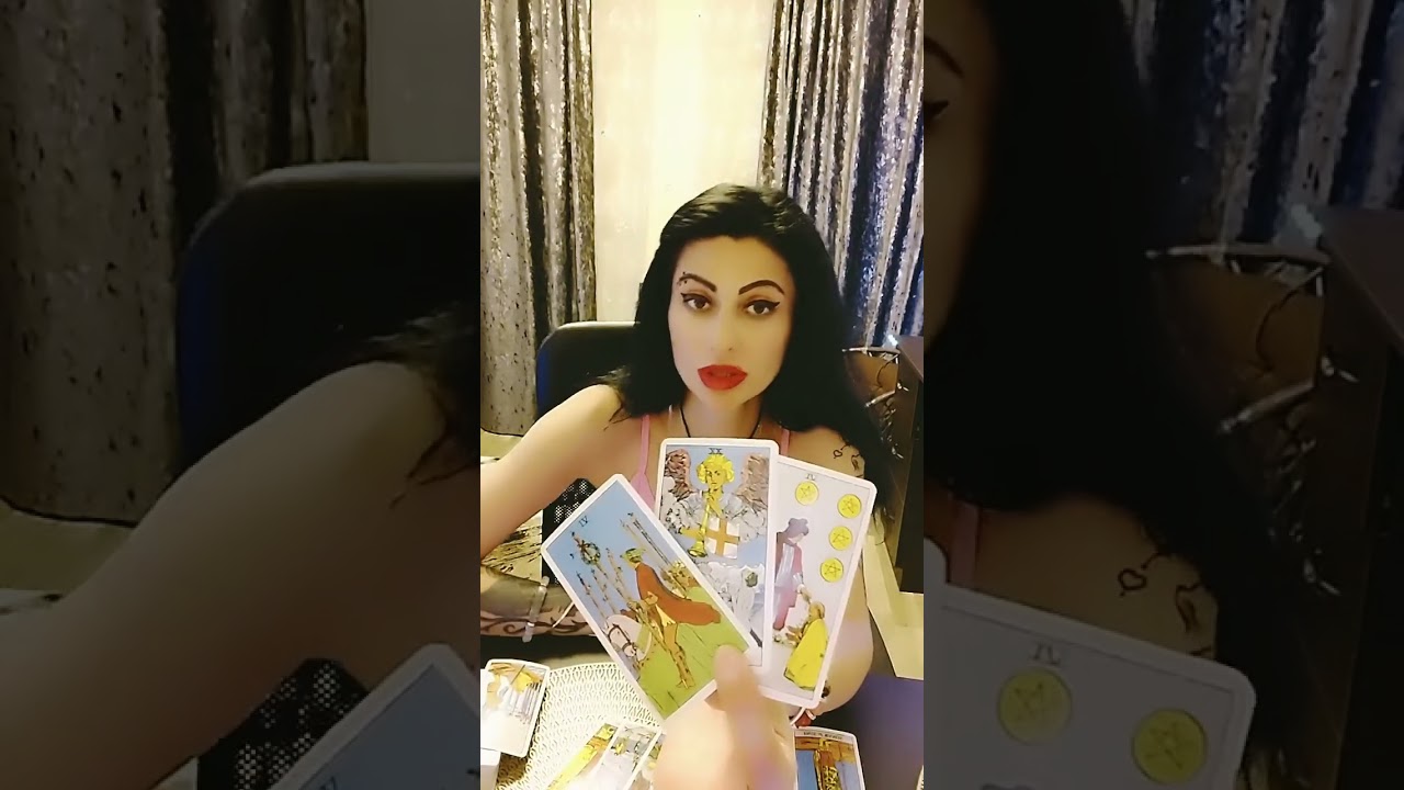 Cineva are o relație cu o persoana din familie ...🤣💨👀🤫🙅