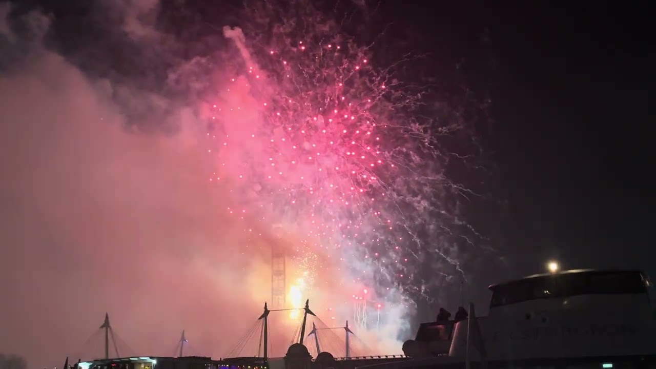 London NYE Fireworks (4K)