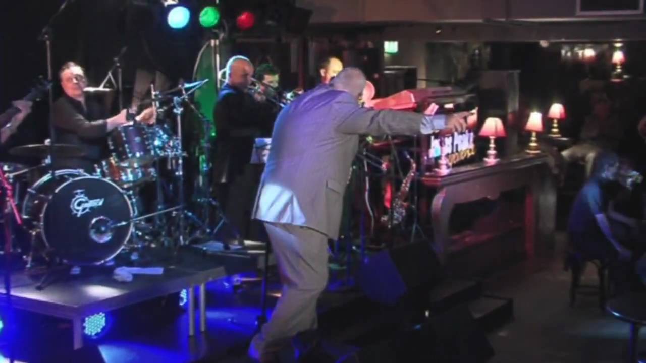 James Peake at the Kings Head, Belfast. Part 4