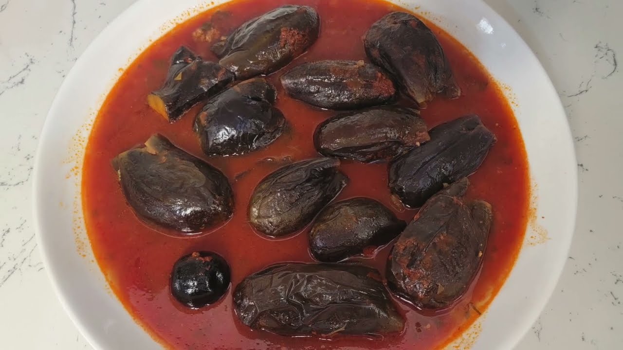مدفونة الباذنجان من الوصفات التراثية الشهية Eggplant madfouna is a delicious traditional recipe