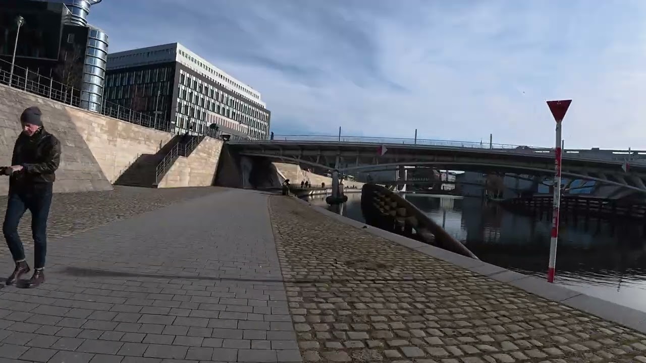 Entlang der Wasserstrasse