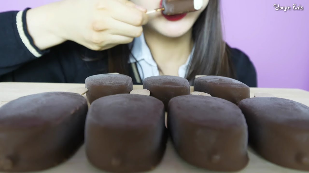 ASMR CHOCOLATE COVERED ICE CREAM BARS | 초콜릿 아이스크림 리얼사운드 | Eating Sounds | Eating Show | Yoojin Eats