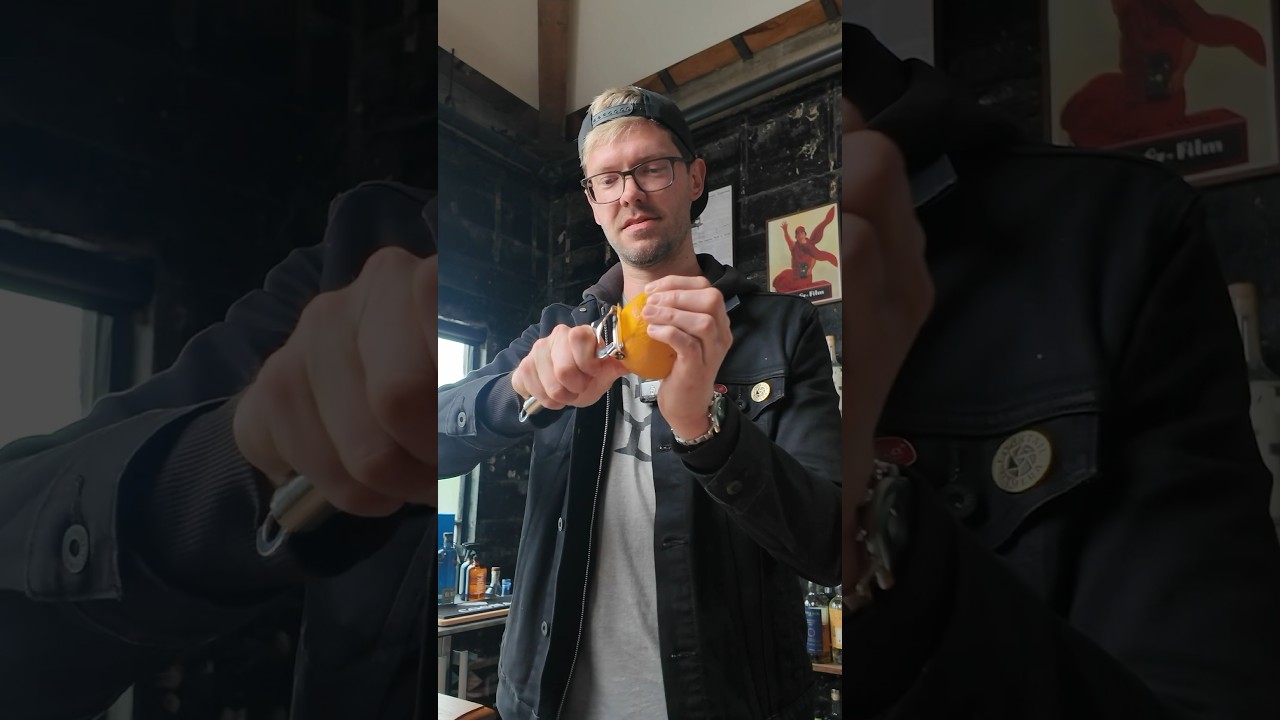 Cheese peeler guy now 🍊 #bartenderlifestyle #bestbartender