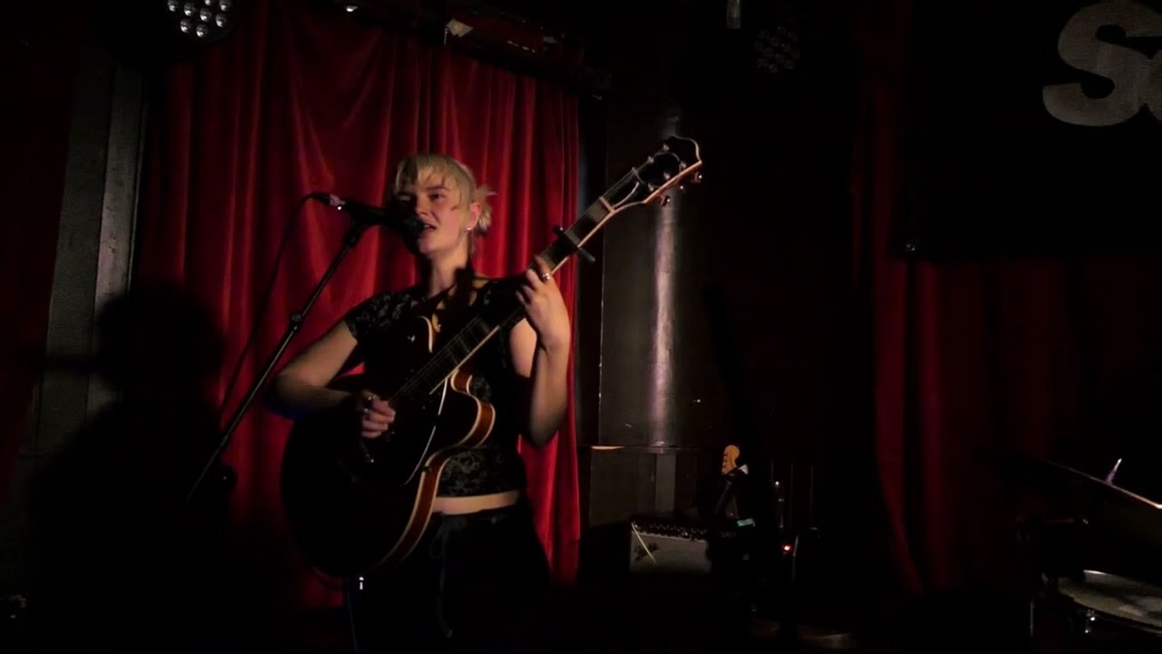 Mary In The Junkyard - Ghost at The George Tavern , London