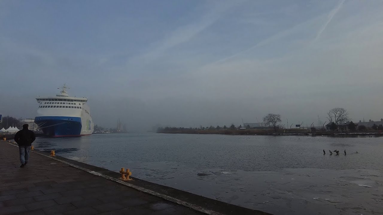 Biking in Szczecin / Main City Library, Odra riverbank to Park Żeromskiego (with a surprise!)