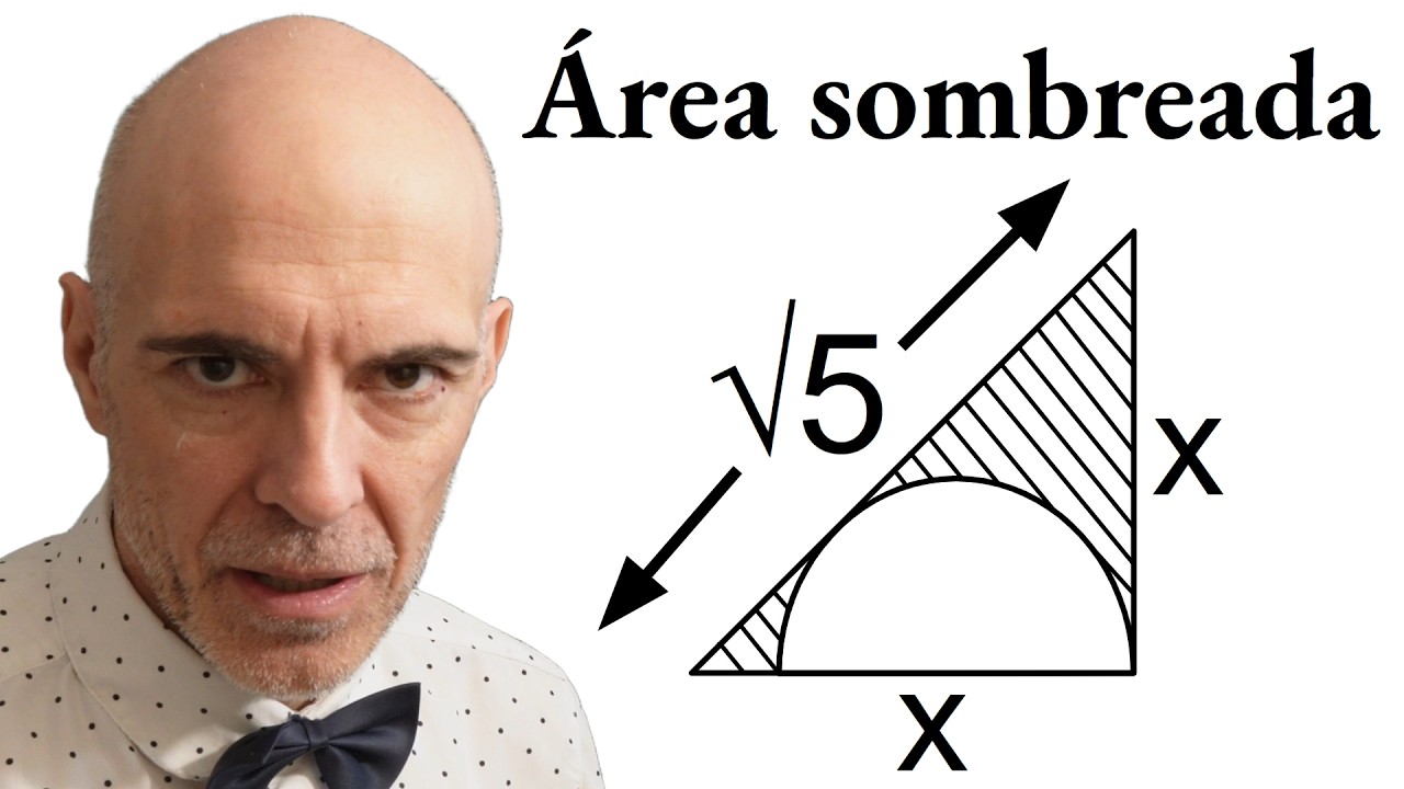 ¿Cuál es el área entre el triángulo y la semicircunferencia?
