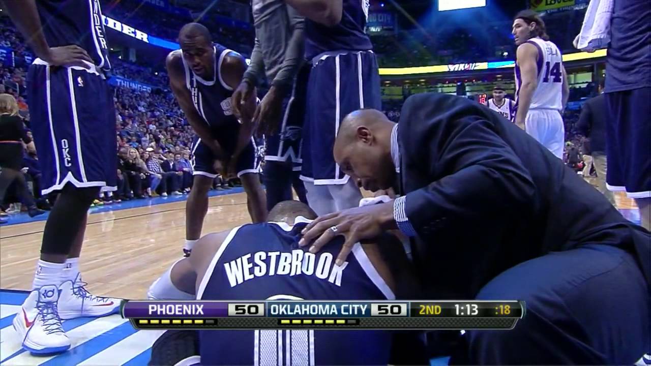 Russel Westbrook's BLOODY injury hit by Luis Scola (2012.12.31.Suns@Thunder.720p)