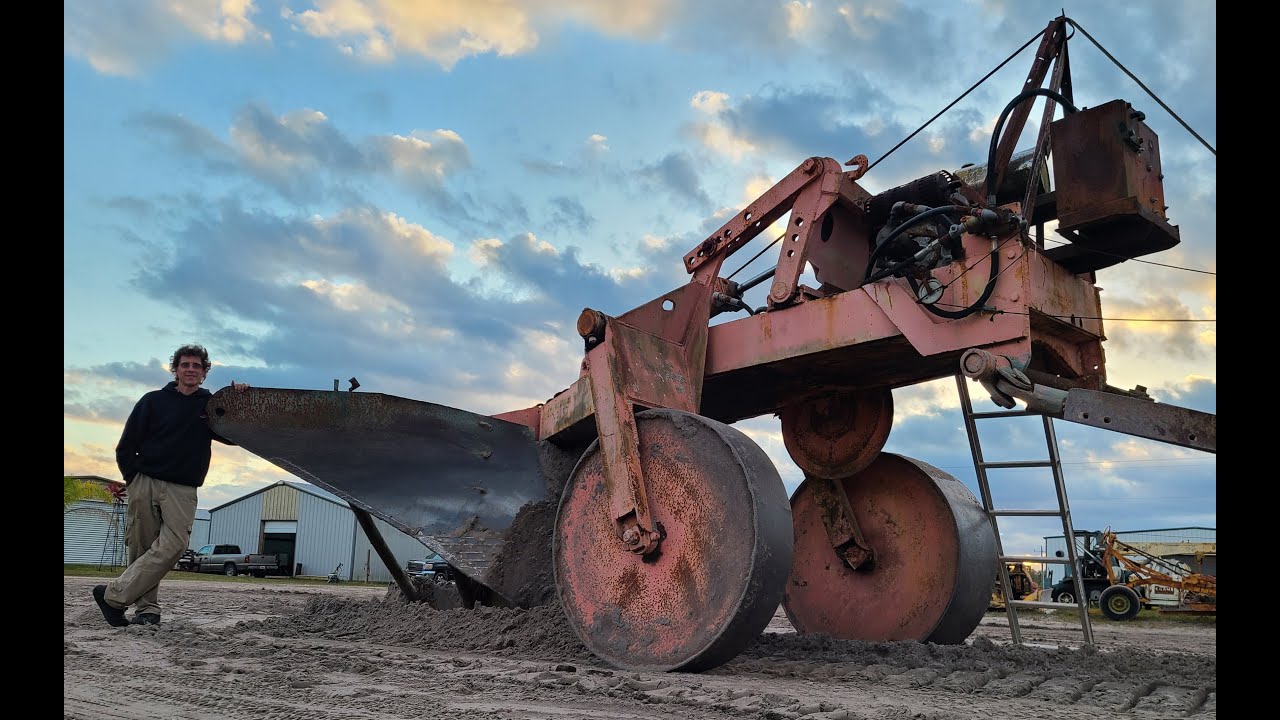 The Largest Plow in Florida, Lets See How it Works. See it Yourself at the Florida Flywheelers Show