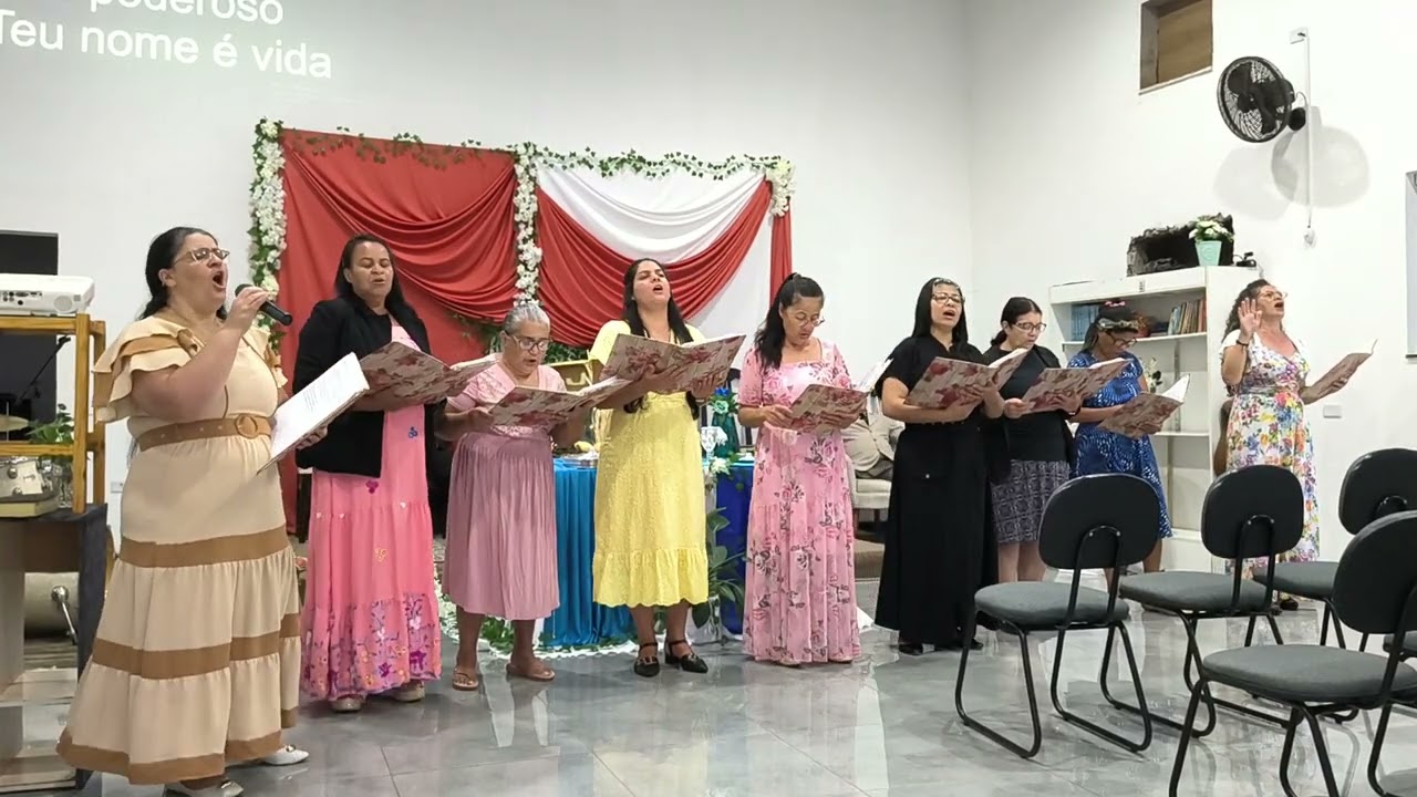 Louvor, grupo de irmãs 