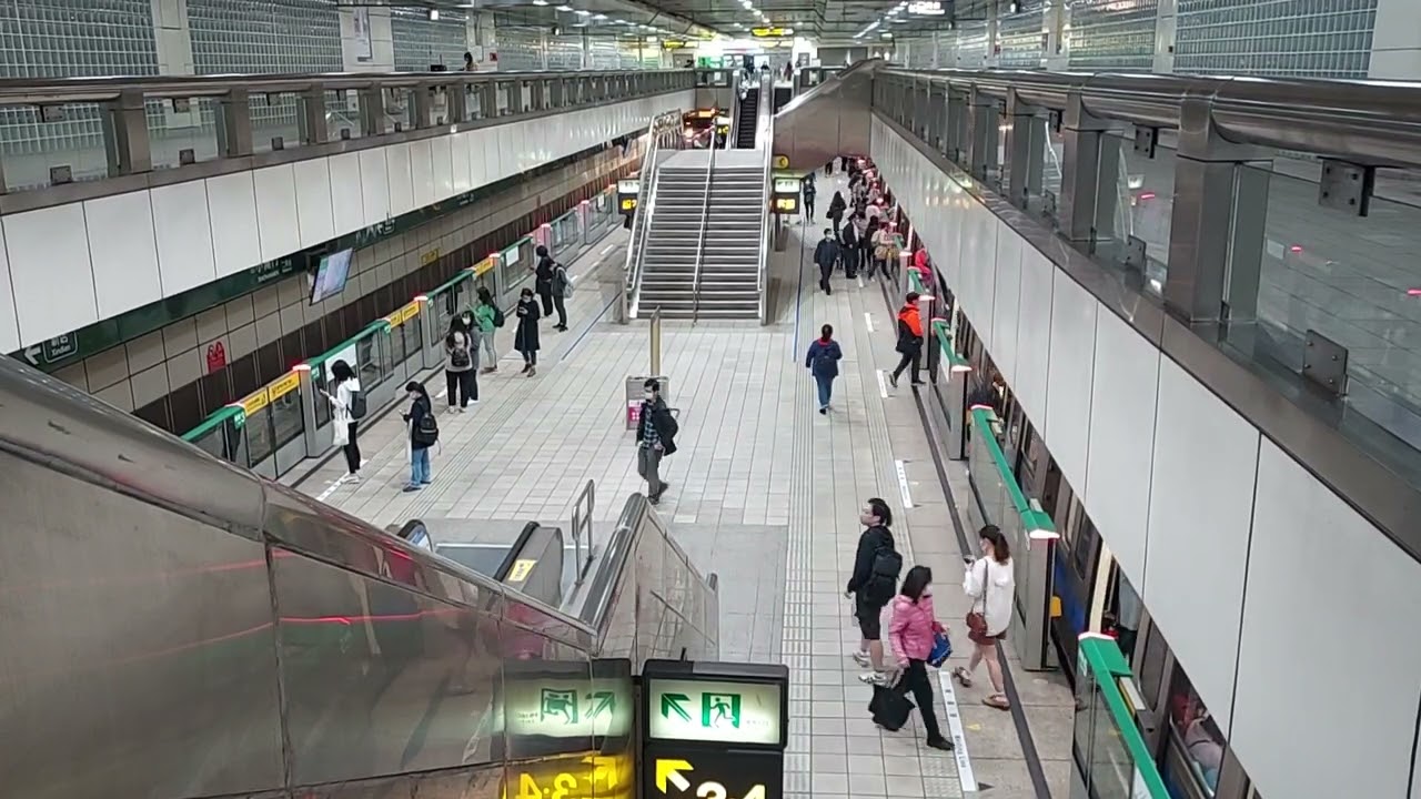 台北捷運 松山新店線 小南門站 下班尖峰時刻人潮 [G11]
