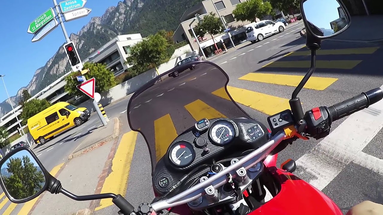 Mi&eacute;rt j&oacute; motorozni?  Milyen m&aacute;sik motort venn&eacute;k?