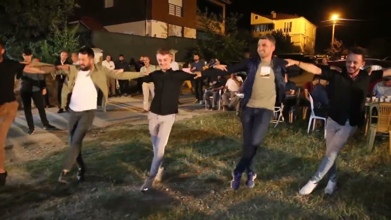 Tokat-Turhal / Kayacık Mahallesi - Hoş Bilezik Halayı